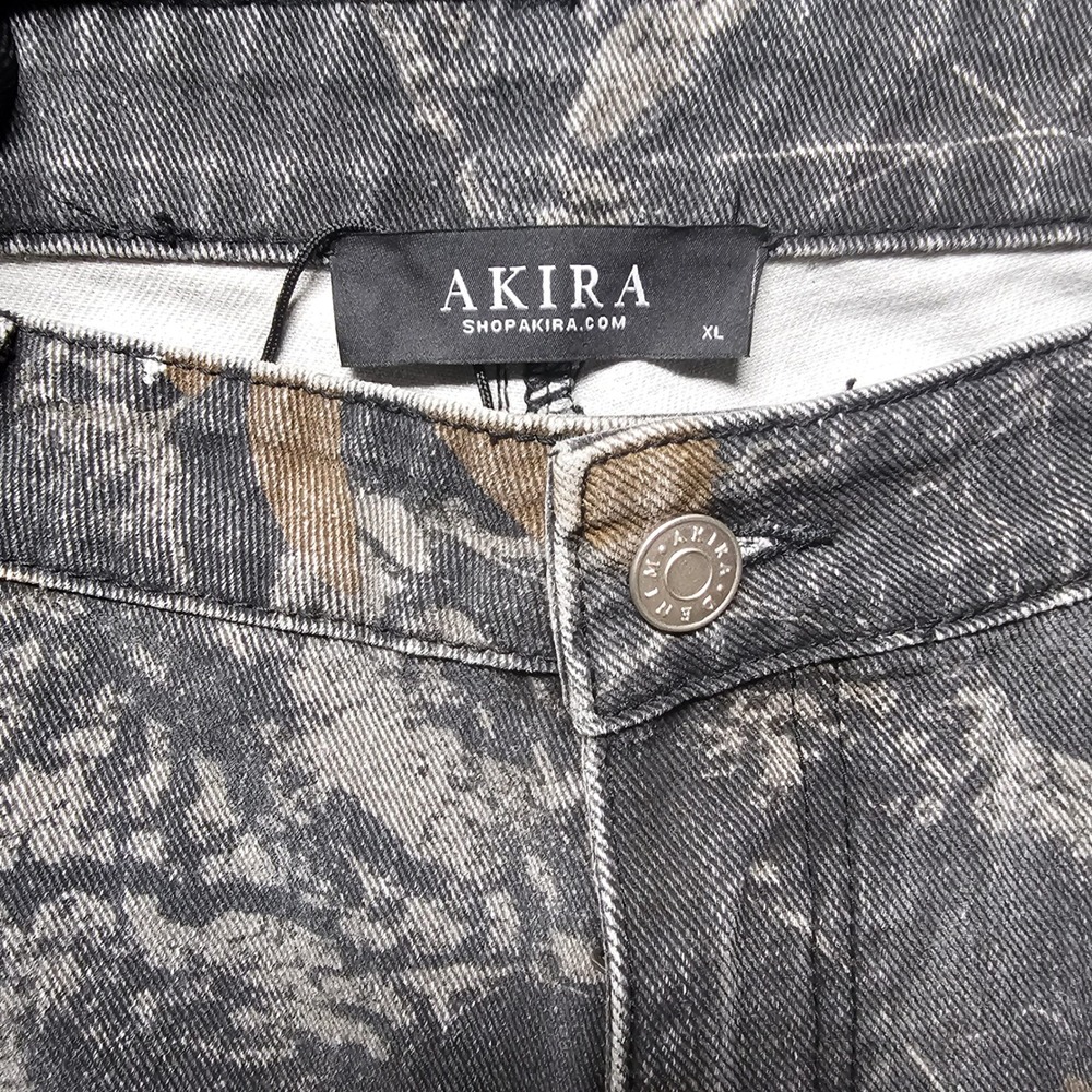 Akira Convertible Cargo Pants Grey Leaf Camo Wide Leg 100% Cotton 24JWHJ7779 XL - Picture 10 of 16